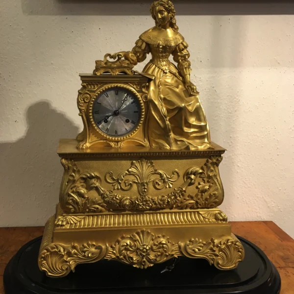 Antico orologio “Parigina” da tavolo
