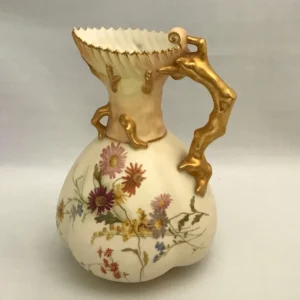 Antica brocca in porcellana inglese “Royal Worcester”